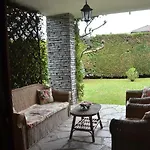 Cristina Villa *